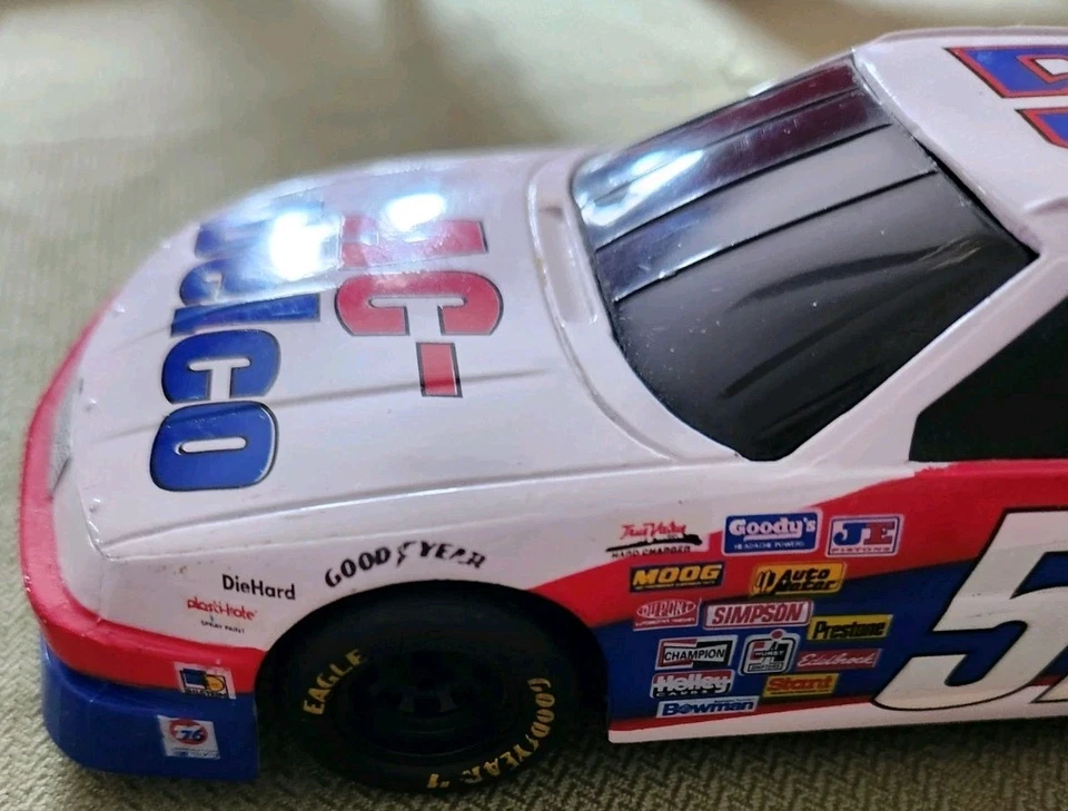 NASCAR CAR BANK!! LIMITED EDITION!! Vintage 1993 #52 Ken Schrader 1:24 Diecast - Image 3 of 4