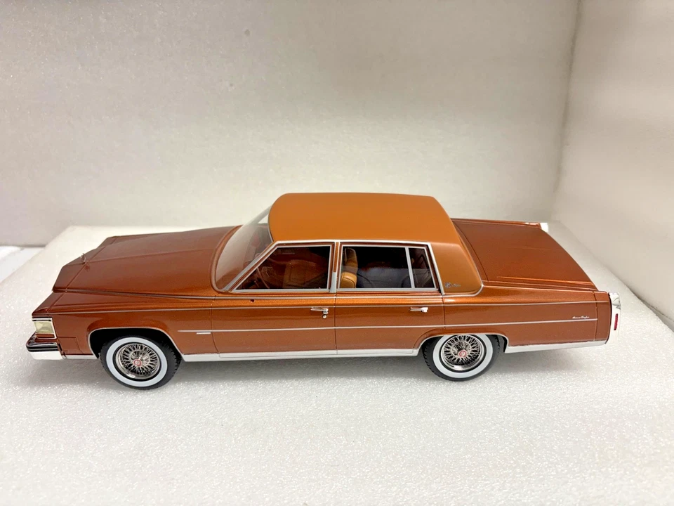 BoS 1982 Cadillac Fleetwood Brougham Copper 1:18 Limited 300 pcs #011/300 BOS424 - Image 2 of 4