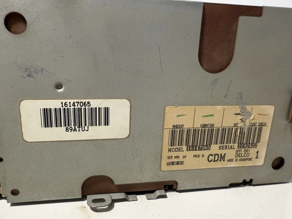 Amplificador amplificador sintonizador receptor de radio de fábrica se adapta a 88-94 Chevy Truck Suburban CDM Foto 3 de 4