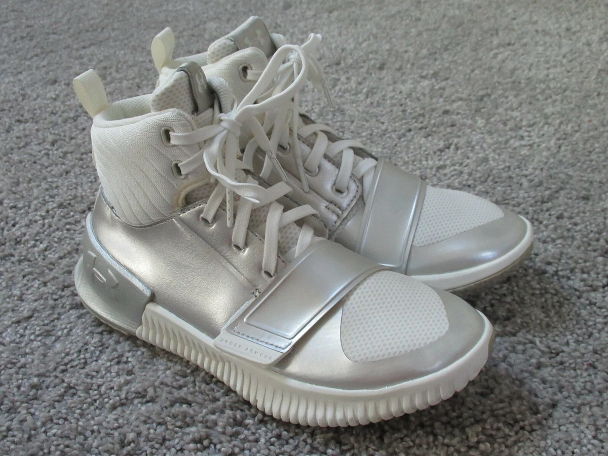 Under Armour Ultimate Speed Womens Mid Training Sneakers 7 eBay
