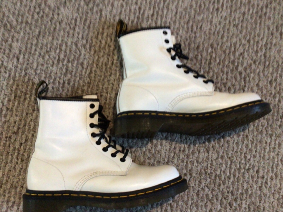 Dr Martens White Air Wair 8 Eyelet Women's Boots JY004 Size 8 | eBay