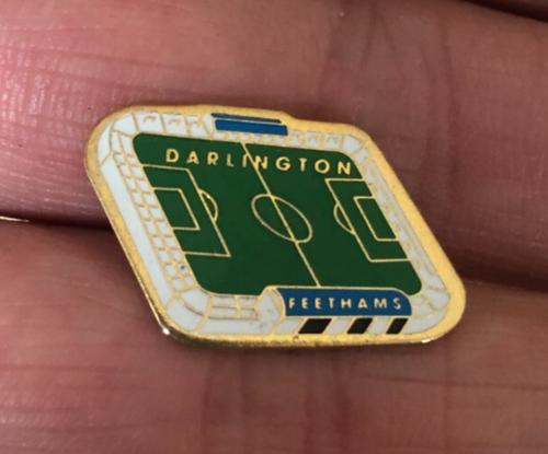 RARE DARLINGTON F.C. - FEETHAMS STADIUM ENAMEL PIN BADGE