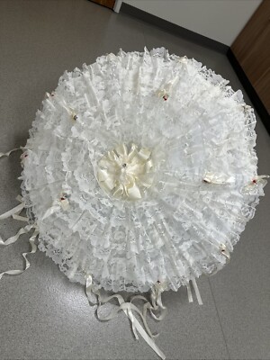 Vtg Parasol Shower Umbrella 36'' Lace Wedding Ruffled Layered Ivory Lace