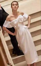 NWT. $2590 Carolina Herrera Bow Front Off Shoulder Silk Wedding Bridal Dress Sz8