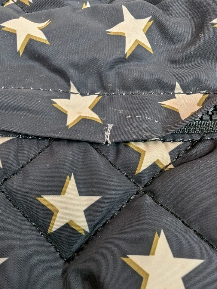 Mochila acolchada Marc Jacobs azul con estrellas de nailon Foto 4 de 4