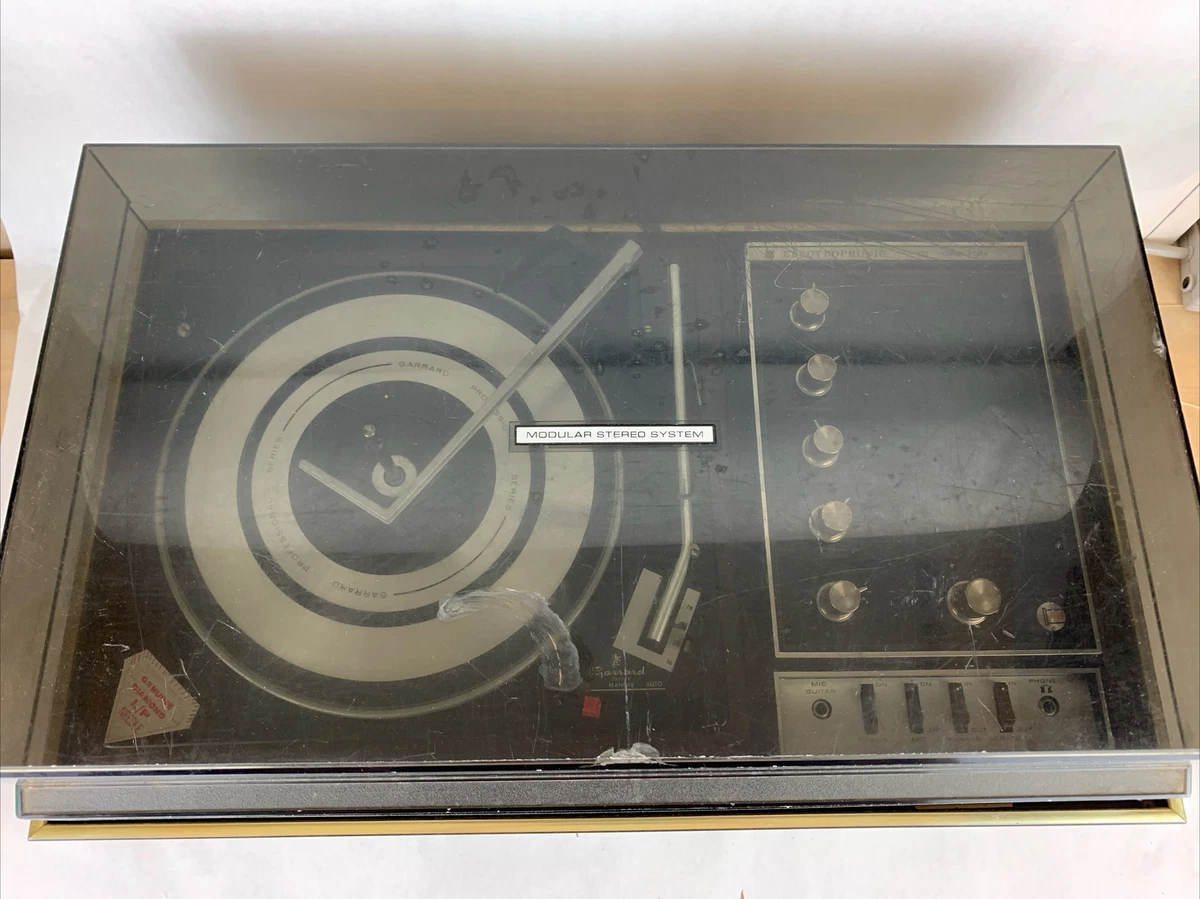 Electrophonic Stereo Music Center 8 Track Player AM FM Turntable 530E