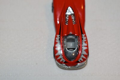 Vintage 1990 Hot Wheels Shark Park Red Speed Shark Teeth 1/64