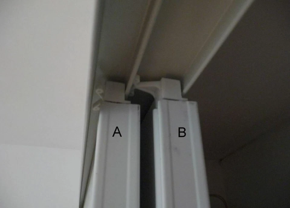 KIT GUIDES RAILS LONG + SHORT CUPBOARDS SHAPE / OPTIMUM SLIDING DOOR WHITE A +B  - Image 2 of 4