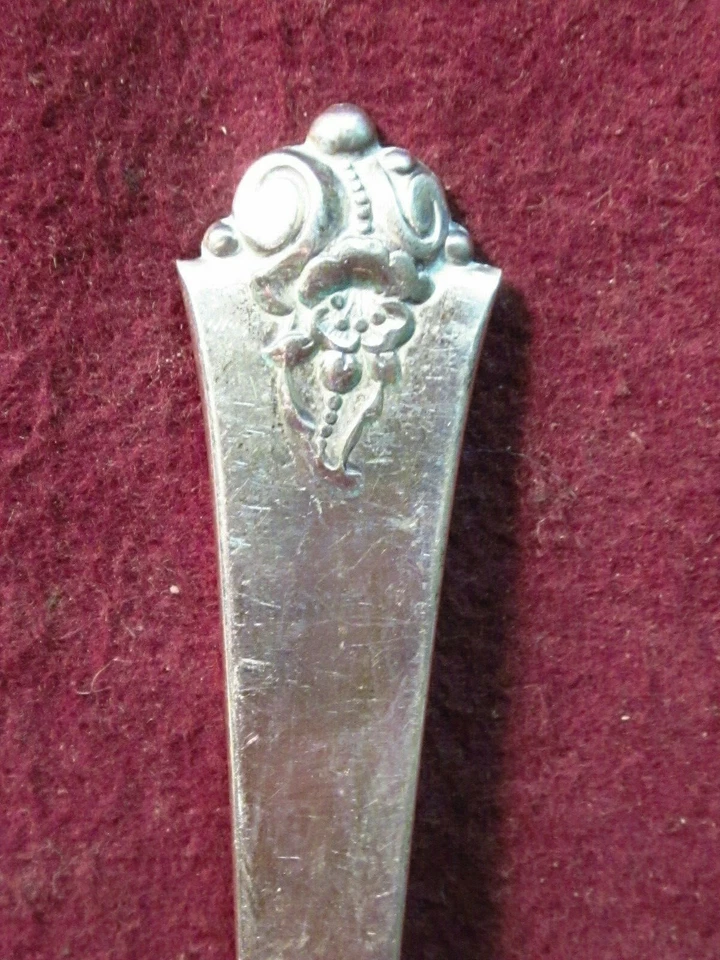 CUCHARA DE POSTRE SOPA OVALADA ROSA CASTILLO Royal Crest Sterling 7 1/8" 45 g sin mono Foto 2 de 4