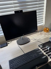 Excellent HP All-in-One 24-cr0000m, 24” AMD Athlon Silver 7120U AMD Radeon 8 GB