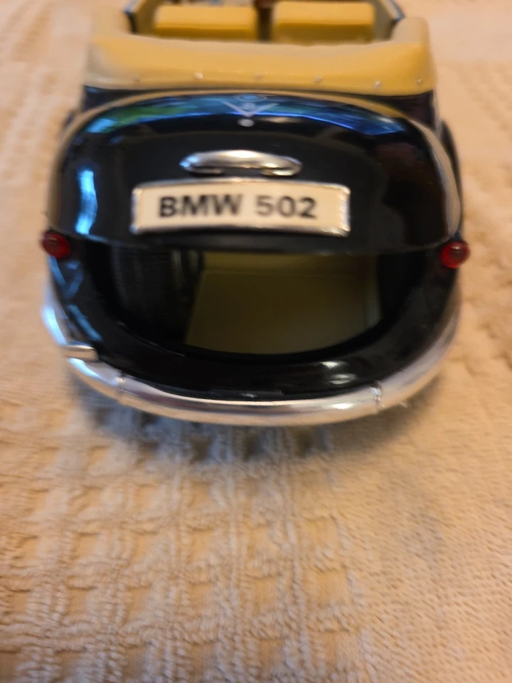 Maisto 1955 宝马 502 特别版 1: 18 比例压铸 — 第 4/4 张图片