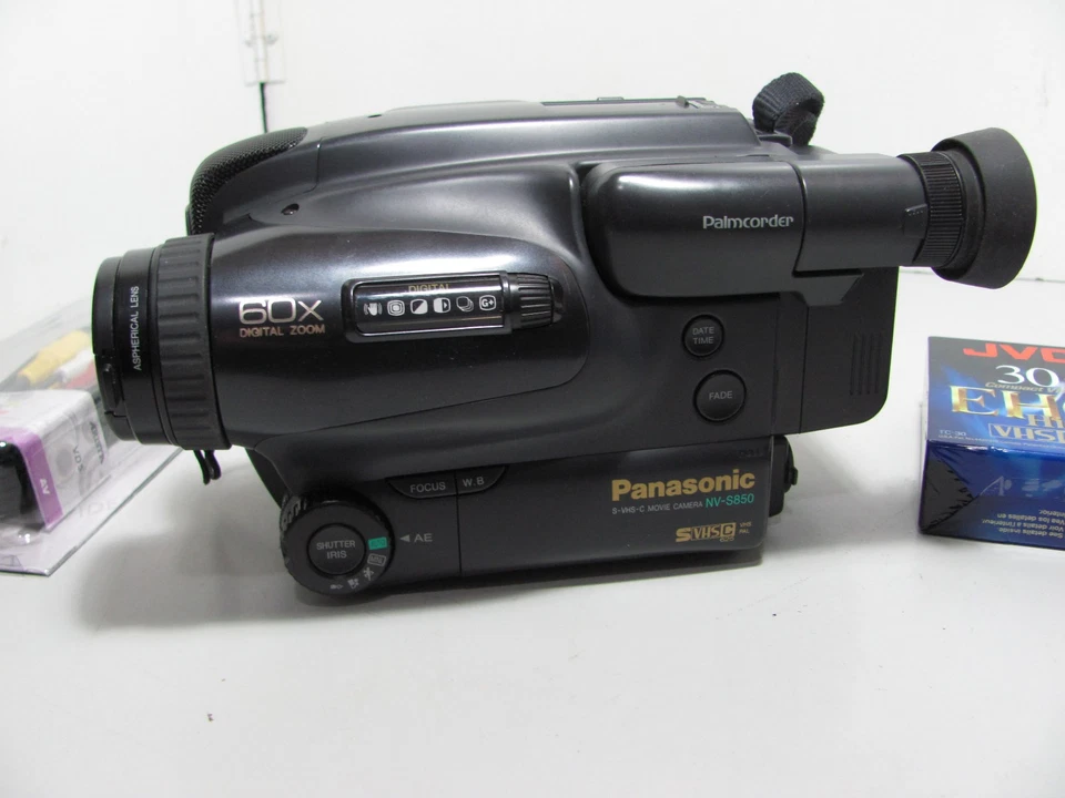 Panasonic NV-S850EN VHS-C Hi-Fi Camcorder With Charger Fully Tested & Working - Image 3 of 4