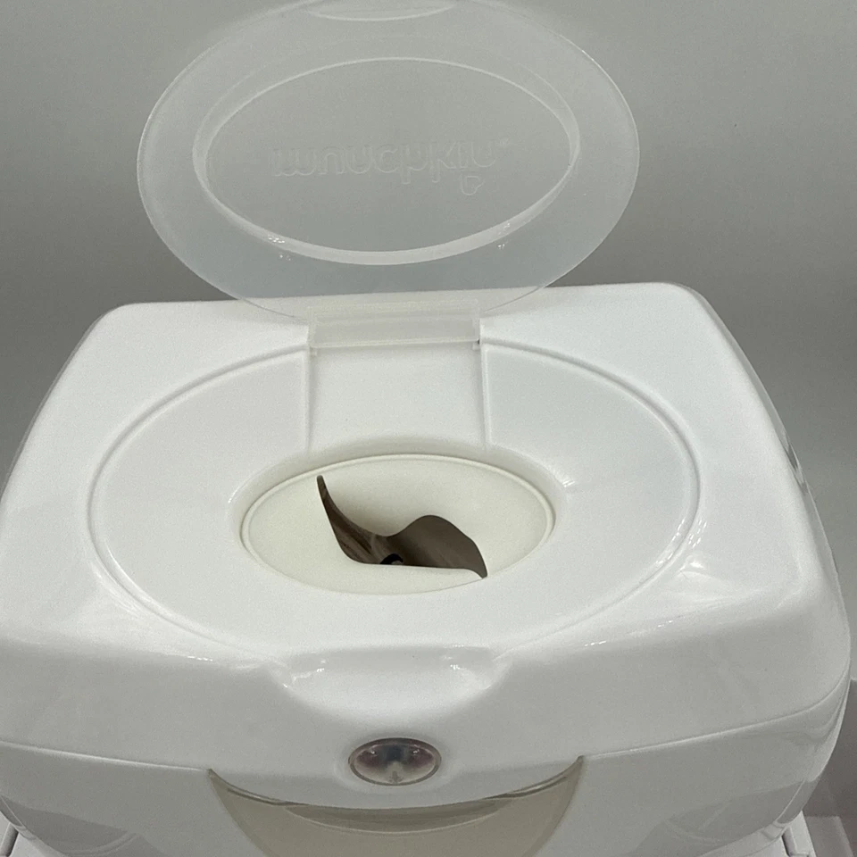 Munchkin Cálido Brillo Limpieza Calentador Cambio de Pañales Organizador Caddy Luz Nocturna Eléctrica Foto 4 de 4