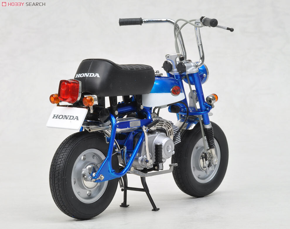 EBBRO 1/10 Scale HONDA MONKEY Z50Z Blue Color w/Original Box EBBRO 1/10 Scale HONDA MONKEY Z50Z Blue Color w/Original Box