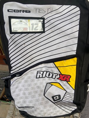 2 Core Riot XR 3 Kites (9 und 12qm) mit 1 Bar