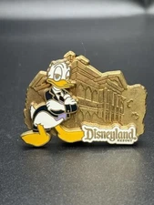 Disney Pin DLR C M Pin of the Month Haunted Mansion Donald Duck Pin LE1500