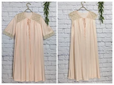 GORG!💋Vtg Val Mode Peignior Nylon Nightgown Robe Set S Lingerie Pocket Lace USA