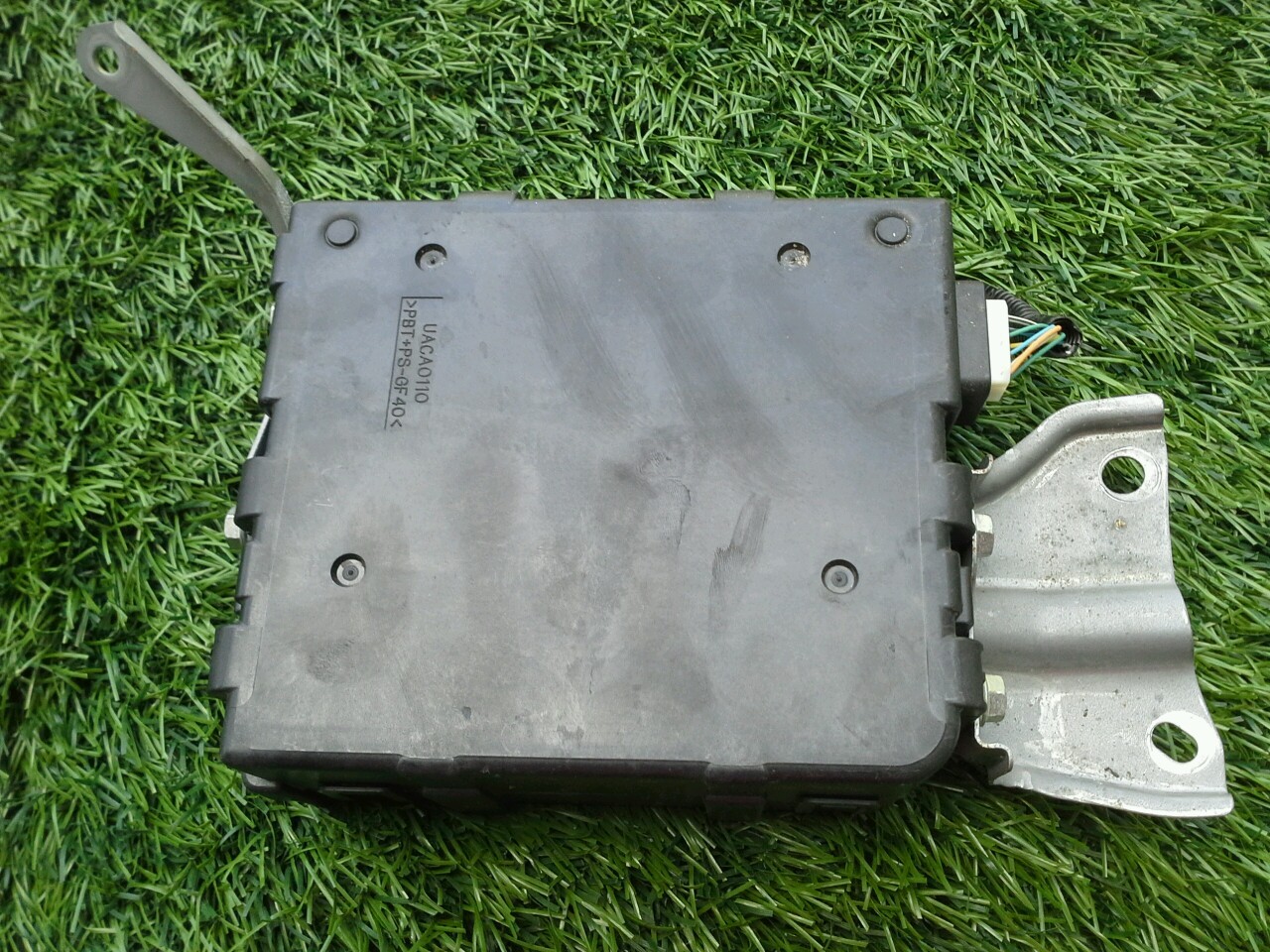 20082013 TOYOTA HIGHLANDER BRAKE CONTROL POWER SUPPLY ASSY OEM SEE