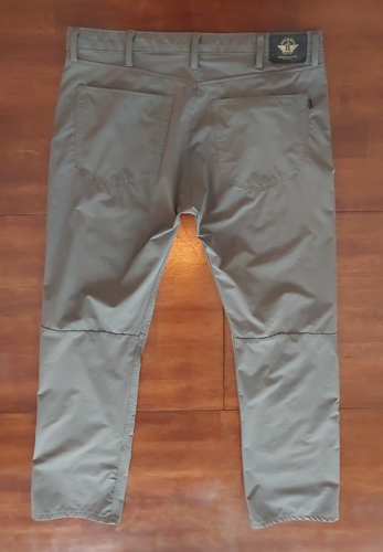 DOCKERS Men's Workday Gray 38X32 Khaki Lightweight Straight Fit Pants stretch