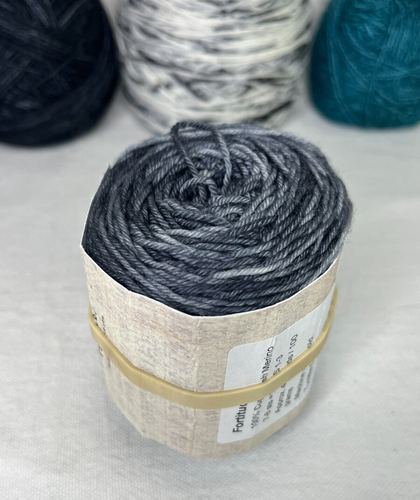 Lot 444 Grams Fingering Weight Yarn Wool Nylon Malabrigo Forbidden Fiber Cascade - Picture 3 of 21