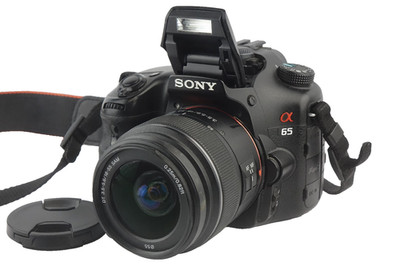 Sony alpha SLT-A65V Spiegelreflexkamera mit 24 MP + Sony SAL1855 Objektiv ''TOP''