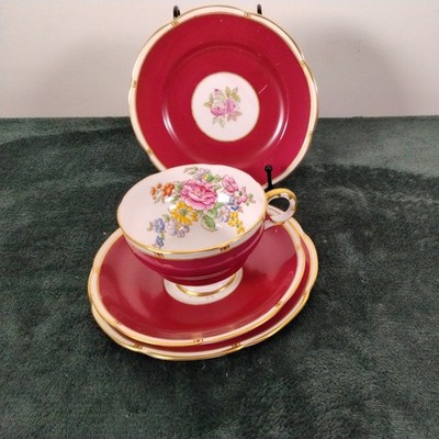  Adderley (Royal) Loll Deep Red Rose TASSE UNTERTASSE UND 2 TELLER SET Fine Bone China