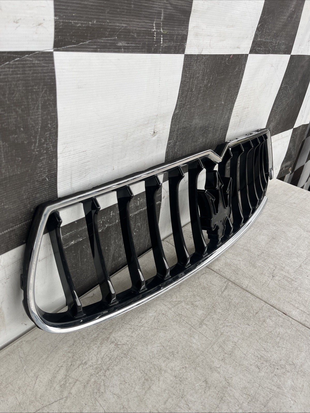 2014 2015 2016 2017 Maserati Ghibli M157 Grill Used Oem