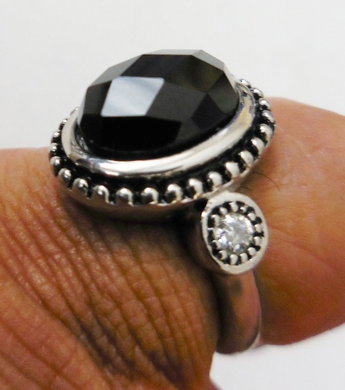 VINTAGE ONIX ROCK RING SIZE 7 STAINLESS STEEL BLACK STONE