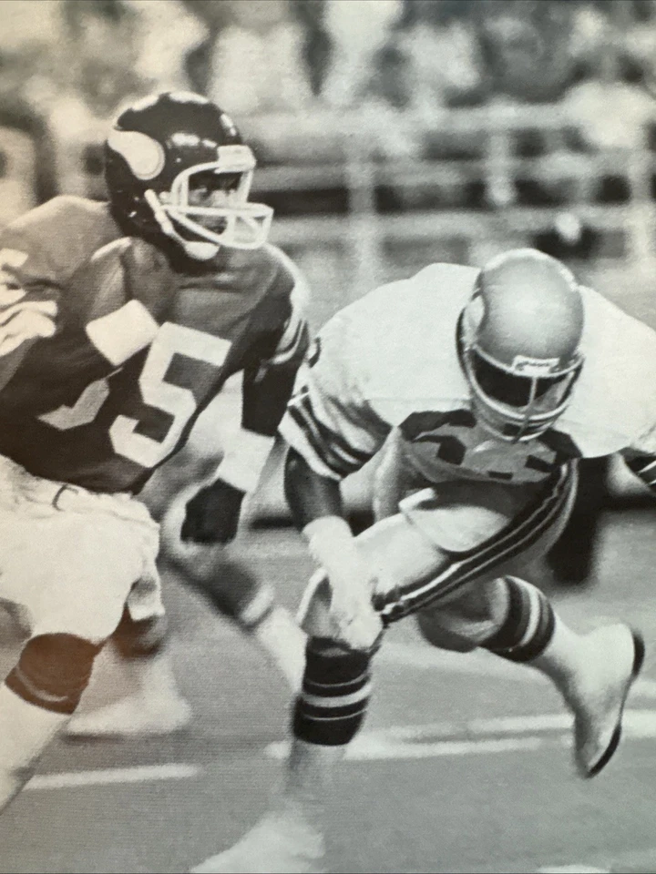 Minnesota Vikings 1983 Prospectus And Season Summary - Image 3 of 4