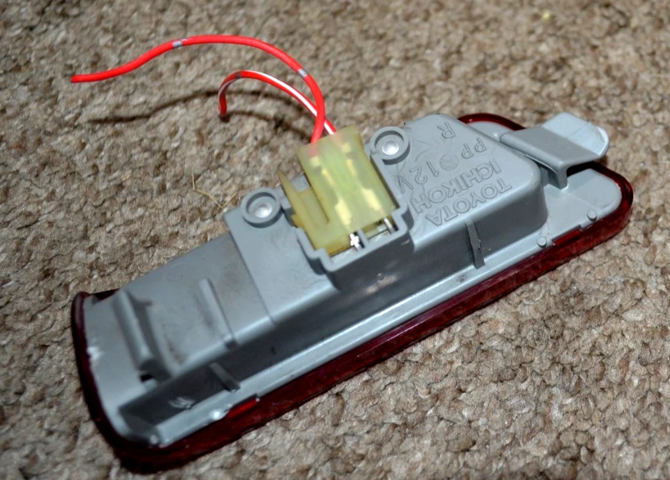 1990 1991 1992 1993 TOYOTA CELICA DOOR PANEL COURTESY MARKER USED OEM Foto 2 de 4