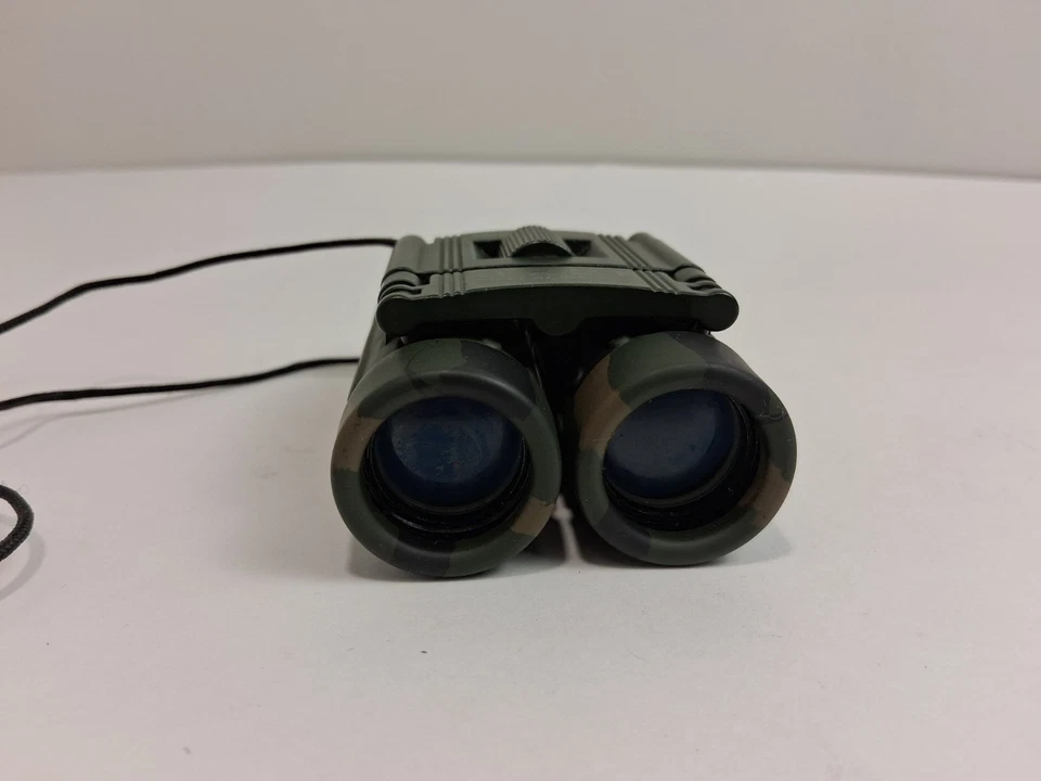 Binoculars Bushnell 8x21 Compact Camo 378 ft at 1000 Yards w/Black Belt Case - Image 3 of 4