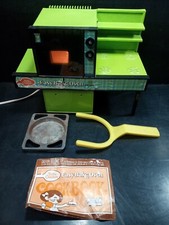 Vintage 1973 BETTY CROCKER Easy-Bake Oven by Kenner Products AVACADO GREEN WORKS
