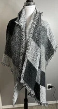 Gray Black reversible fringe Wrap pointed oblong rectangle Scarf 28X86 Shawl EUC