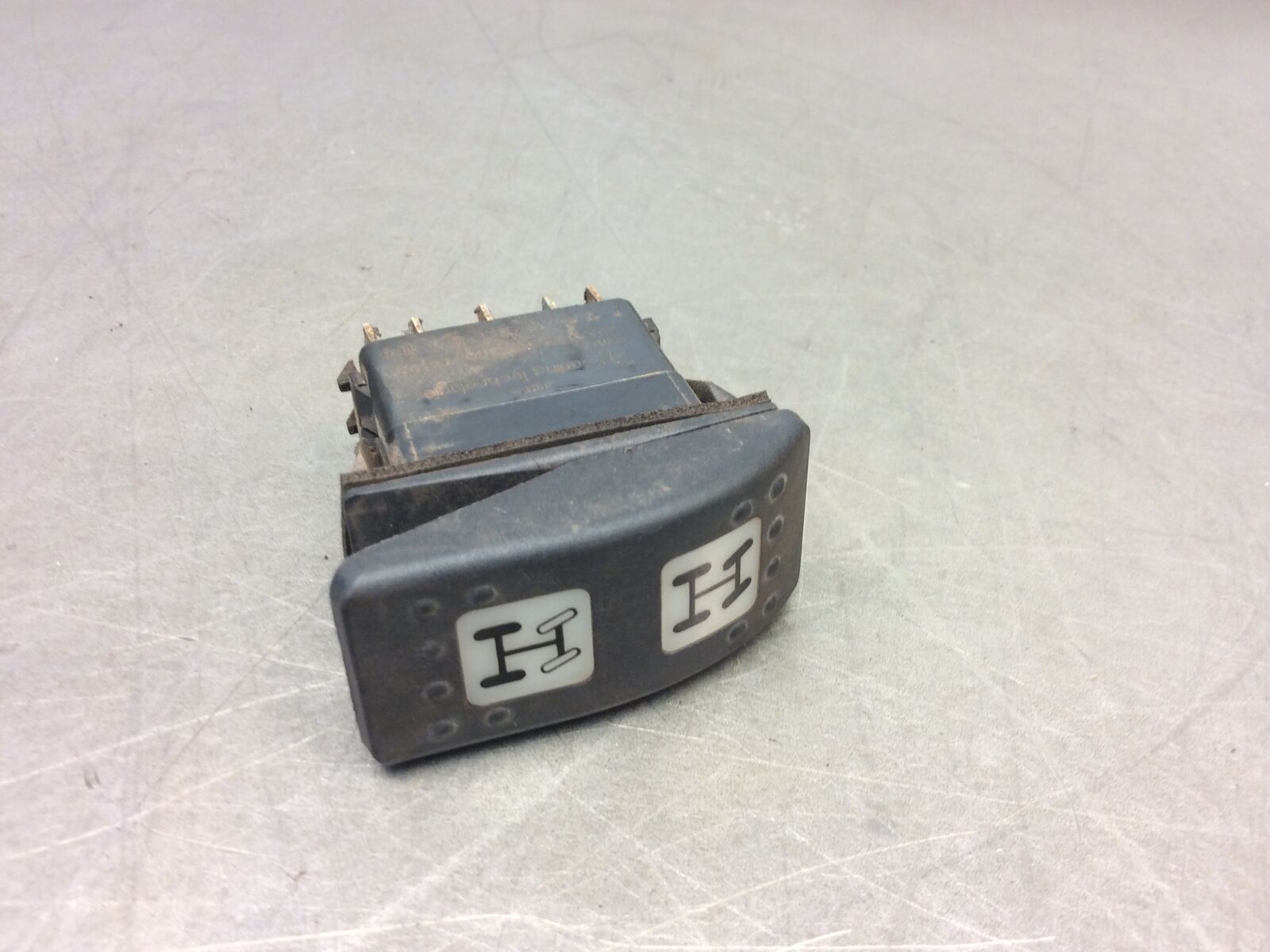 Picture 1 of 4