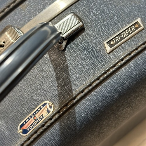 VTG American Tourister Tiara Round Hat Box Luggage Weekender Suitcase Blue ** - Picture 8 of 16