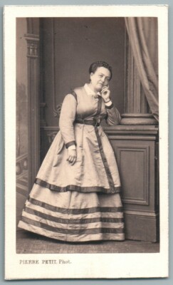CDV 1860's pensive woman with 2-sided dress. Pierre Petit Mode 19th Century Photo