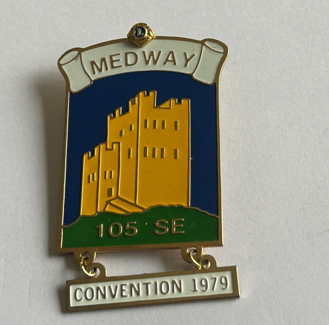 LIONS INTERNATIONAL MEDWAY KENT BADGE DISTRICT 105 SE CONVENTION 1979 60x35mm
