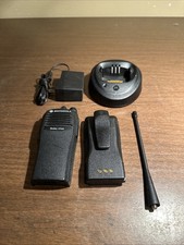 Motorola Radius CP200 438-470 MHz 4 Ch AAH50RDC9AA1AN New Batt  Antt Nice Radio