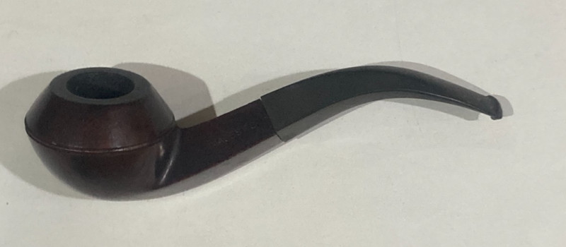Comoy's of London Majestic 229 Made in England Estate Pipe