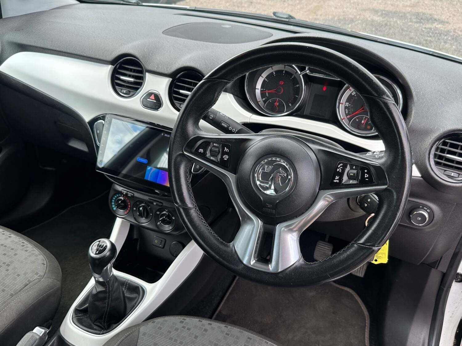 2015 Vauxhall Adam, photograph 7