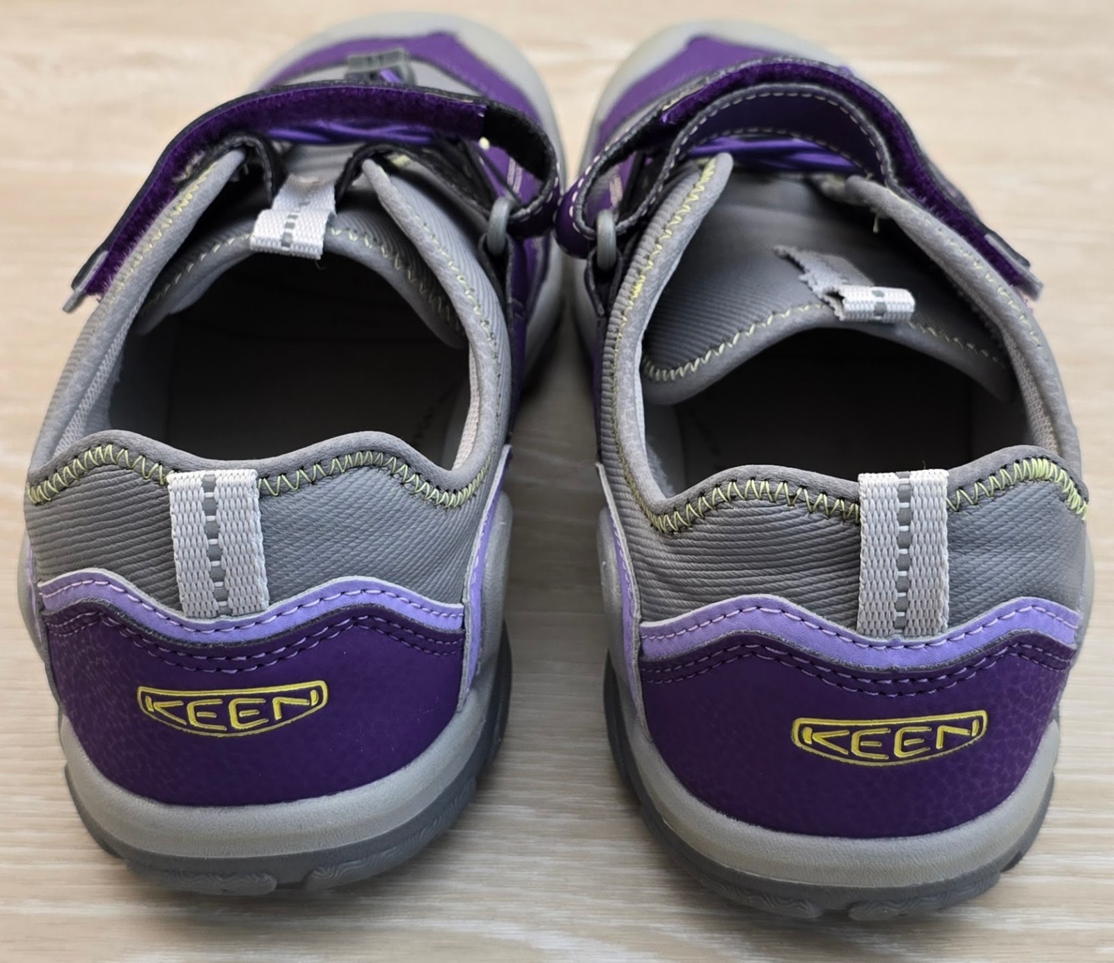 Keen Big Kids Girls Youth Knotch Hollow Sneaker Trail Viola US 7 Y 1025882 NUOVO