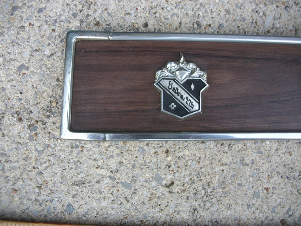 1967 BUICK ELECTRA 4DR INTERIOR DOOR PANEL INSERT w/ BUICK EMBLEM - Image 4 of 4