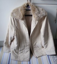 GRAY & OSBOURN LADIES CREAM SHORT COAT WITH REMOVEABLE FAUX FUR COLLAR SIZE 14