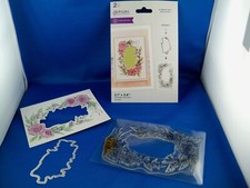 CRAFTER'S COMPANION -* Clear Stempel + Stanzschablone *Blumenumrandung *