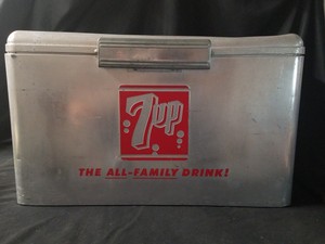 7up vintage cooler