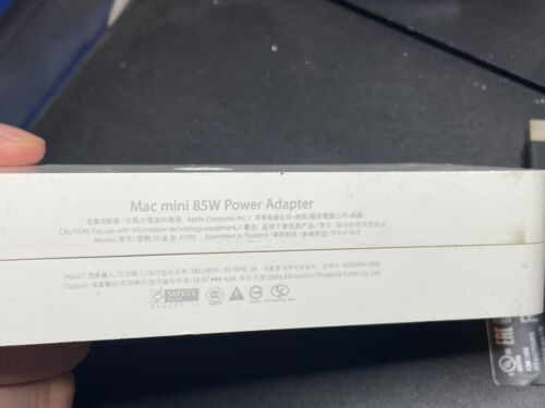 Mac Mini Model A1283 Early 2009 - Excellent Condition. With HDMI and VGA Adapter - Picture 9 of 14