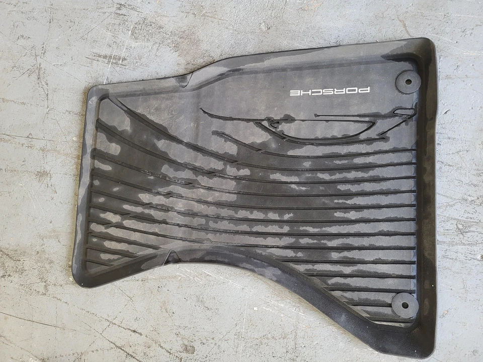 Alfombrillas de goma para piso delantero y trasero 4 piezas 2018 Porsche Macan 2015 2016 2017 Foto 3 de 4