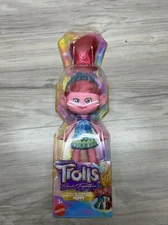 POPPY TRENDSETTIN' Trolls Band Together Girl Pink Doll Dreamworks Mattel