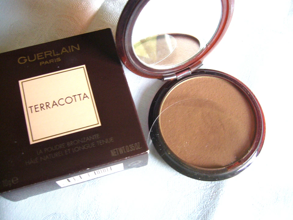 Guerlain Terracotta 04 Natural Bronzing Powder - 10g - Bild 2 von 4