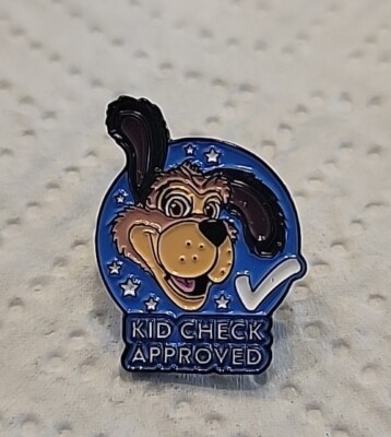 Chuck E Cheese (Jasper Pin)-Kid Check Approved-Employee Cast Pin